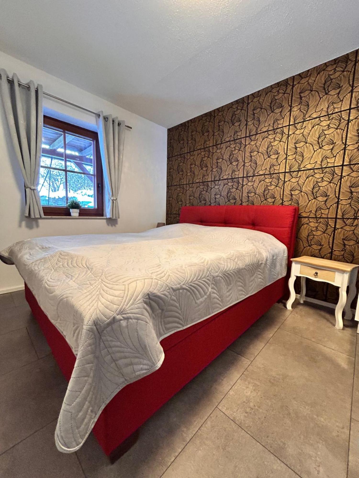 Ferienwohnung Mit Gartennutzung, Garage Und Wallbox Ebersbach-Neugersdorf Экстерьер фото